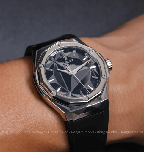 cach-phan-biet-dong-ho-hublot-that-gia.png